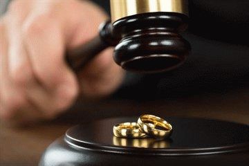 Развод в одностороннем порядке: повестки суда, неявка на заседание